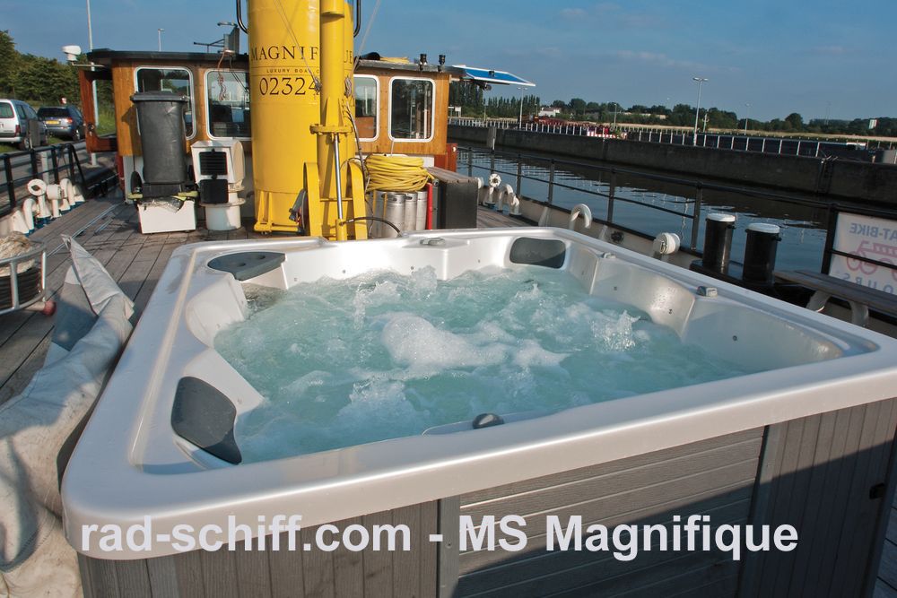 MS Magnifique - Whirlpool
